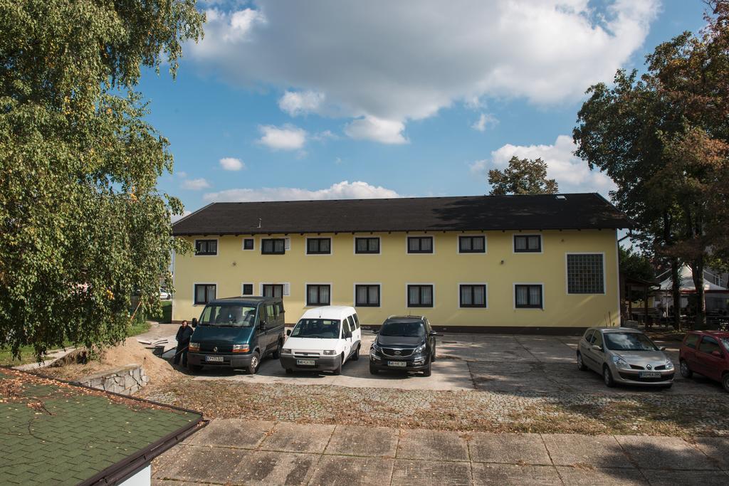 Hostel M Maribor Zewnętrze zdjęcie